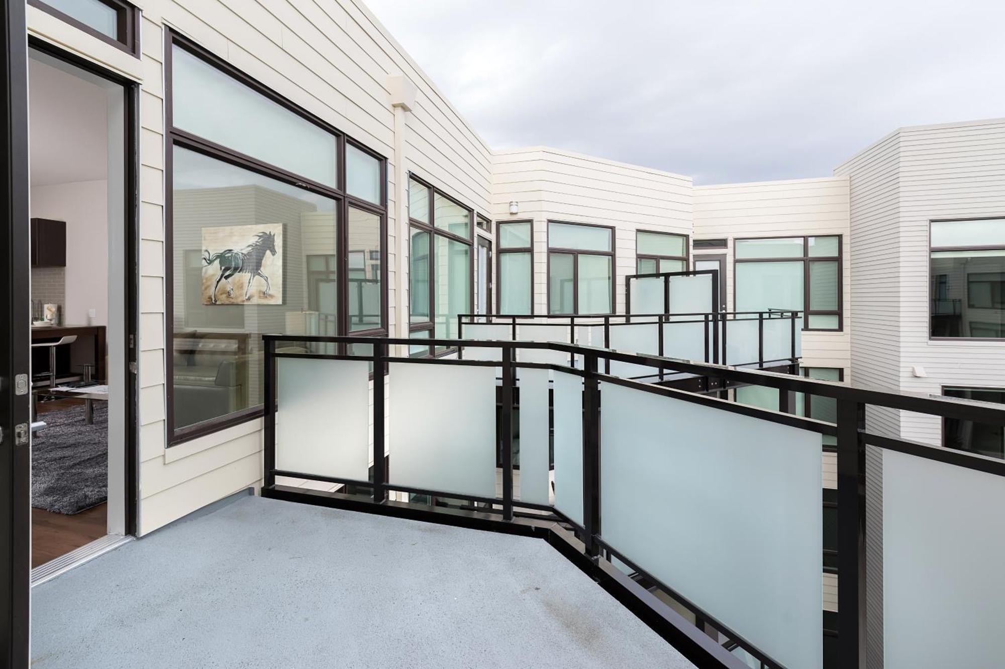 Global Luxury Suites At Downtown ماونتن فيو، كاليفورنيا الغرفة الصورة